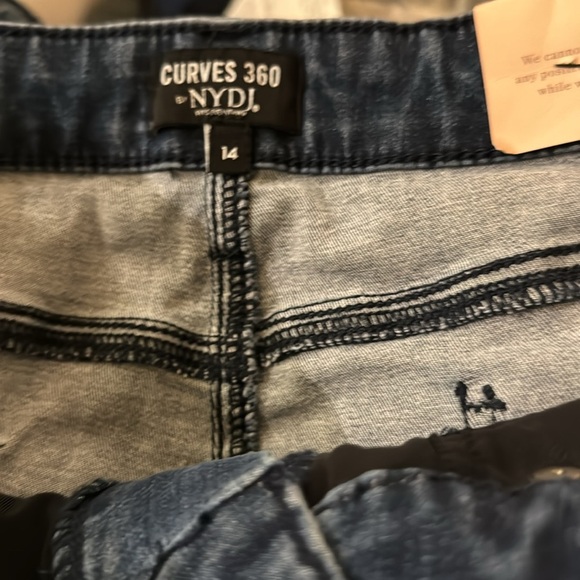 Slim Straight Crop Jeans
In Curves 360 Denim With Side Slits - Picture 6 of 8